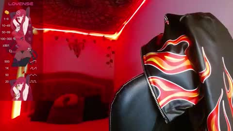 lia spicy   ig online show from November 9, 4:10 pm