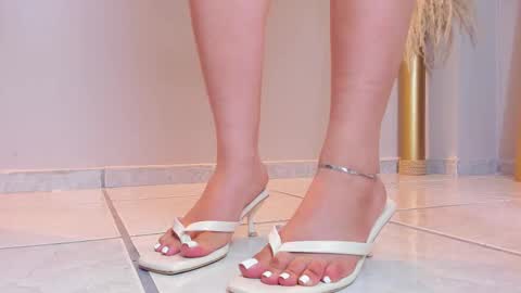 Snapshot of lia_walton__ chatting on September 10, 1:34 pm liz walton online show from September 10, 1:34 pm