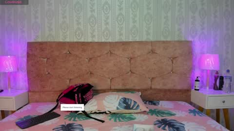 Snapshot of liaa_18 chatting on September 16, 4:04 am Liaa online show from September 16, 4:04 am