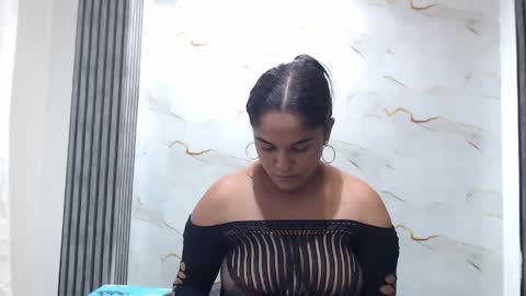 liaa_cams online show from June 7, 3:33 am