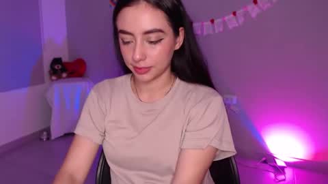   lia  online show from March 23, 3:33 am