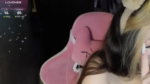 liaa_li online show from April 15, 8:09 pm