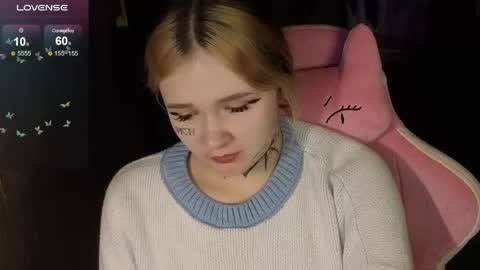 liaa_li online show from April 14, 9:07 pm