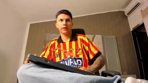 Liam Smith online show from September 27, 12:25 pm