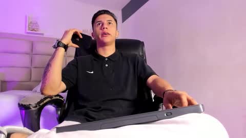 Liam Smith online show from October 13, 12:51 pm