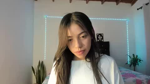 Lia Kent online show from December 3, 7:38 am