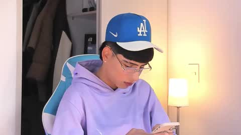 Snapshot of liam_055 chatting on October 19, 4:00 pm Liam online show from October 19, 4:00 pm