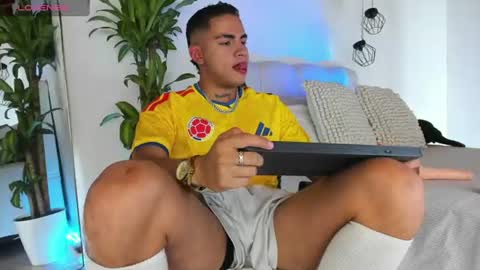 liam__cox online show from June 17, 8:36 pm