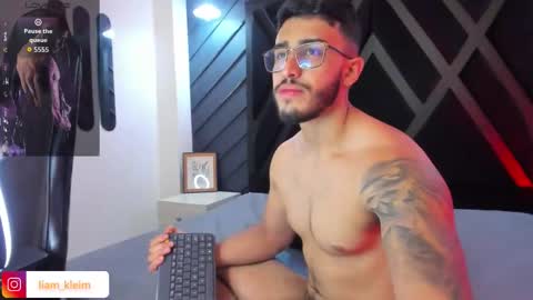 LIAM KLEIN online show from November 15, 12:07 pm