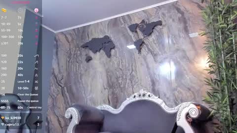 LIAM KLEIN online show from March 6, 2:18 pm