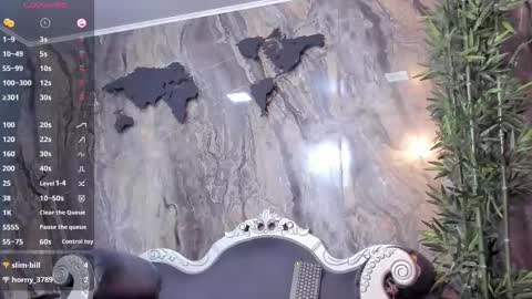 LIAM KLEIN online show from March 5, 2:23 pm