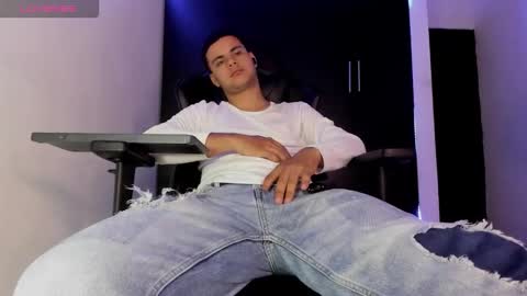 Liam online show from March 24, 2:39 am