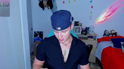 liam online show from January 10, 1:42 am