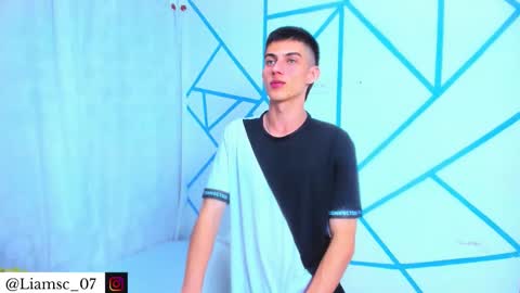 Liam scott77 online show from December 20, 11:33 pm