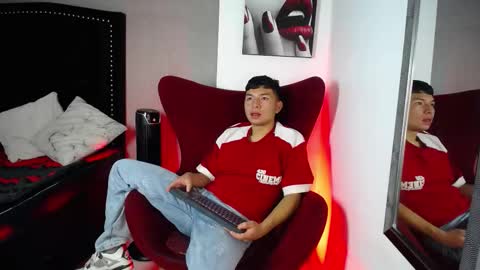 Liam  online show from February 18, 12:16 pm