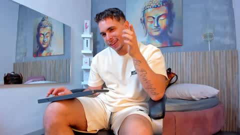 Liam online show from January 19, 7:04 pm