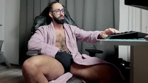 Liam online show from February 27, 6:35 am