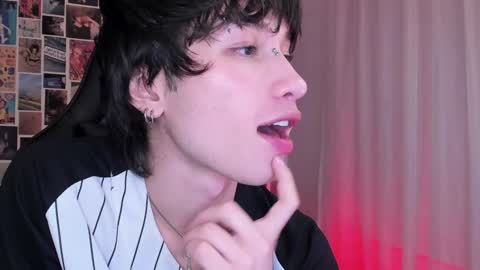 Liam online show from January 19, 5:05 am