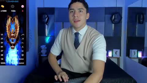 Liam online show from December 3, 11:33 am