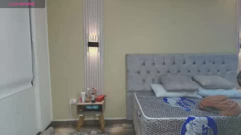 L I A M O N R O E online show from October 11, 11:48 am