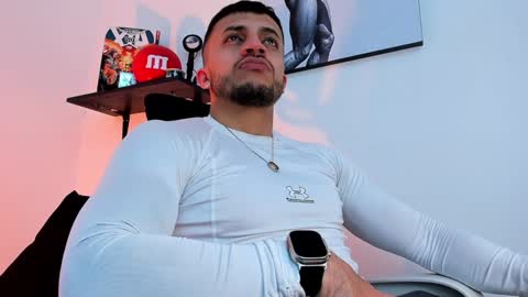 liam online show from February 6, 10:25 am