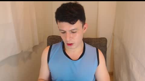 lian_eathan online show from December 22, 9:10 pm