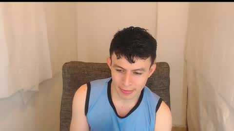 lian_eathan online show from December 16, 3:46 am