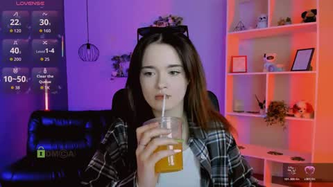 Little Liana  online show from April 17, 7:16 pm