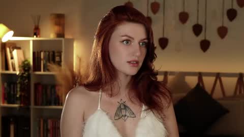 Lianna online show from March 24, 5:19 pm