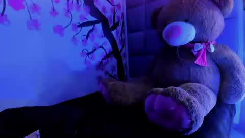 liany_taylor online show from June 11, 3:04 am