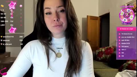 LiaQuinn online show from February 18, 4:03 pm