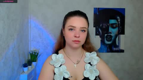 Liara online show from May 12, 6:33 am