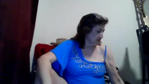 librawoman online show from February 26, 2:08 am