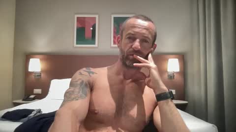 lick8me8hard online show from October 3, 5:10 pm