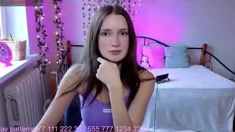 Welcome guys in my room Im Claire online show from October 20, 12:43 pm