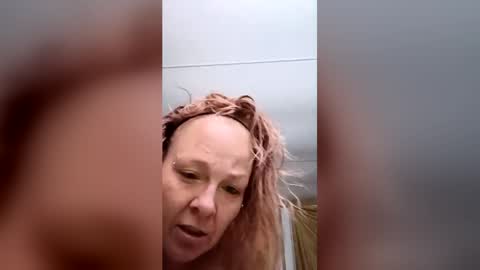 lickitysplit1123 online show from July 11, 5:49 pm