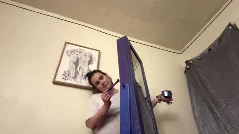 AllieAustyn online show from February 25, 6:25 am