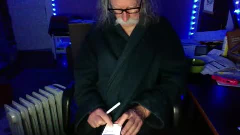 LickYourYoni online show from December 19, 3:40 pm