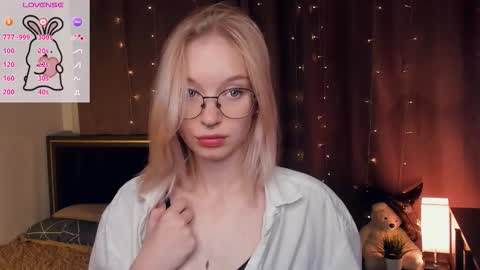 Ann online show from October 16, 7:24 pm