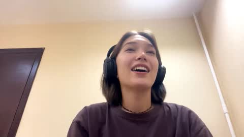 Snapshot of ligiabereda chatting on October 28, 2:51 pm Bella online show from October 28, 2:51 pm