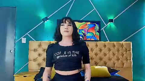 Liiaa Sweett  online show from June 23, 10:05 pm