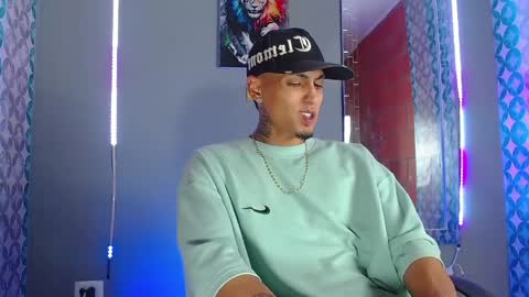 Daniel online show from April 1, 10:50 pm