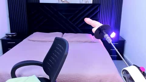 Liia  goddess online show from December 16, 8:48 pm