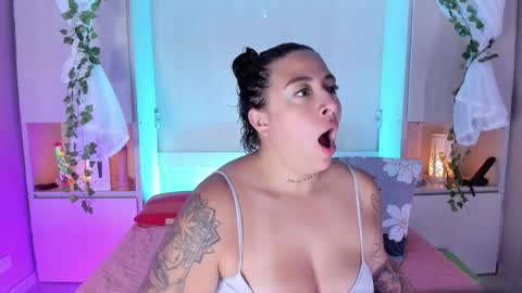         online show from November 12, 11:45 am