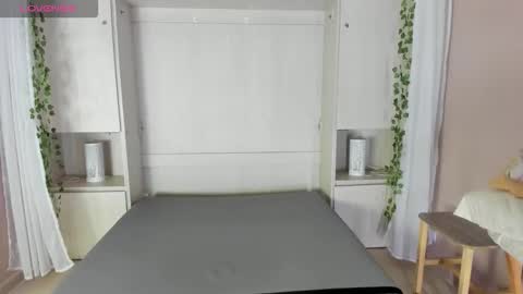         online show from December 1, 11:41 am