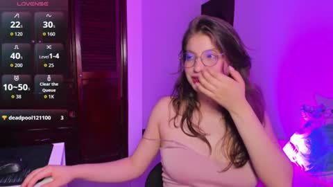L I I L I I E online show from July 11, 10:13 pm
