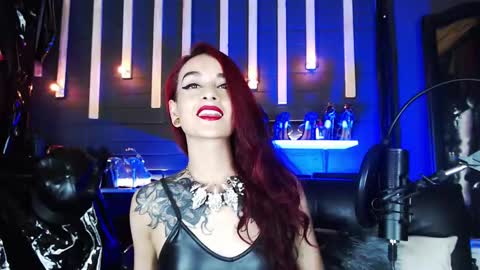 Liilith online show from December 3, 5:59 am