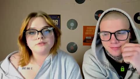 lika_pop online show from November 25, 7:45 pm