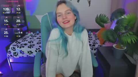 Snapshot of lika_sky chatting on October 17, 4:22 pm lika_sky online show from October 17, 4:22 pm