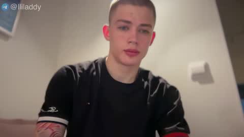 Addy online show from November 23, 3:59 am